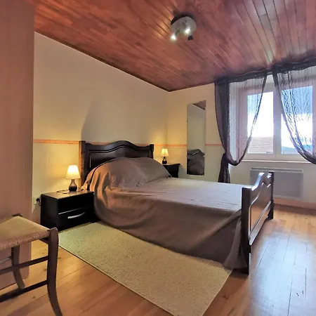 Maison De Bourg Restauree Avec Cour Privative Au Coeur D'un Village Paisible, Proche Gorges De L'allier Et Sites Historiques - Fr-1-582-220 * Mazerat-Aurouze