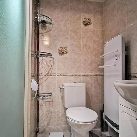 Дом отдыха Maison De Bourg Restauree Avec Cour Privative Au Coeur D'un Village Paisible, Proche Gorges De L'allier Et Sites Historiques - Fr-1-582-220